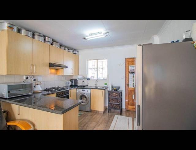 2 BEDROOM SIMPLEX FOR SALE IN GREENSTONE HILL